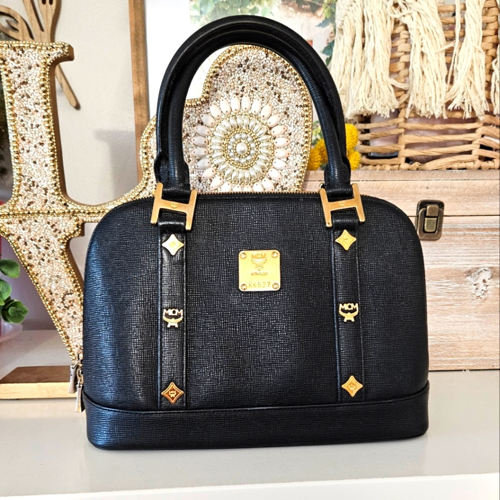 EUC MCM Alma Tote/Crossbody with Unbranded Chain